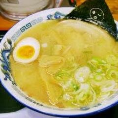 塩ラーメンの名店や人気店の情報をつぶやくbotです。　　　　　　　塩味はあまり名店や人気店が少ないような気がしたので、　　　　　　集めてみます。どんな人でもフォロー歓迎です＾＾