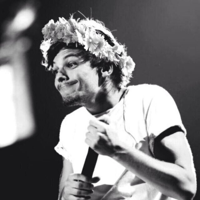 pls follow @monoxideIouis ✨