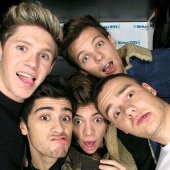 Hiiiii...we still trying to be perfect directioners.•Directioners Indonesia•We'll share all about 1D.latest news,games,etc.{own:H&F} Instagram:1dfunnyind x