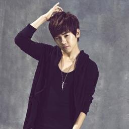 Tadinya ilang-ilangan/? Skrng ilang beneran/? Kangen? Orang ganteng emang kudu dikangenin!