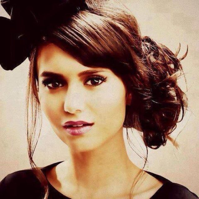 HEY My Friends are @ItsNinaDobrev_ and @MissAshBenzo and @selenagomezvsg