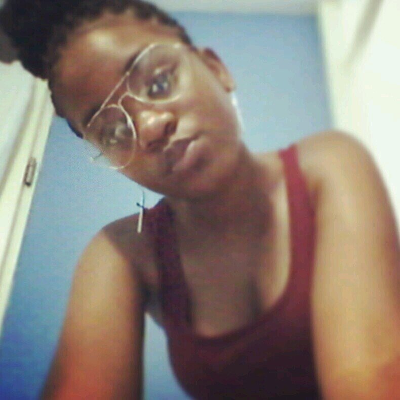 Just living my life to the fullest.

-Trust Nobody.
-Life Doesn't Stop For Anybody.
-God=Love.
-Insta: _SBCole.