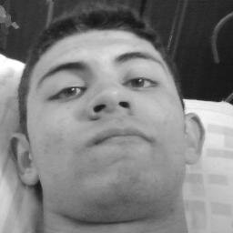 A MOMENTOS NA VIDA QUE TEMOS QUE APRENDER OQ É CRESCER , FICAR MAIS FORTE APESAR DE TODAS AS DIFICULDADES , NÃO TER VERGONHA DE DIZER OQ PENSA // :D