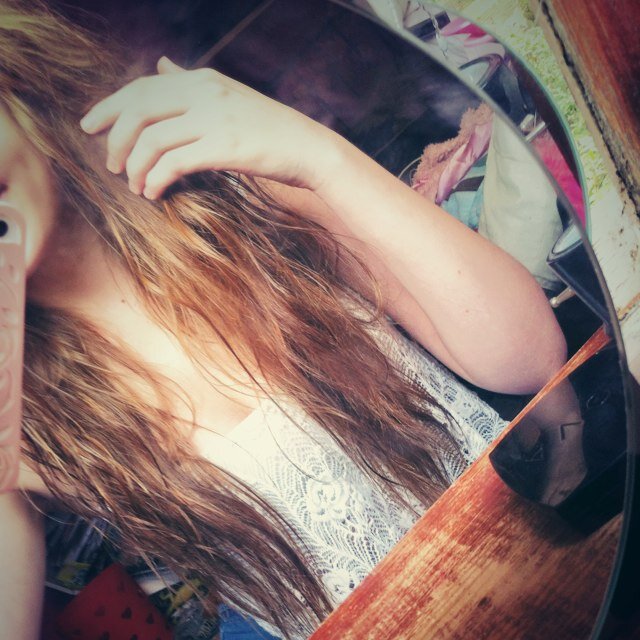 AmyLeanneRose's profile picture. RIP QUEENY XO