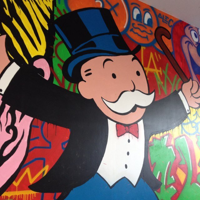 mikeylagz's profile picture. 