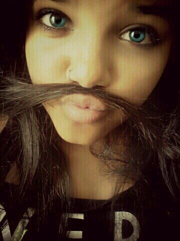 yulianalove3's profile picture. Río ante los problemas. No hace falta ser muy listo para saber quien es falso/a. Estar triste no sirve de nada. Antes de criticarme, conóceme.