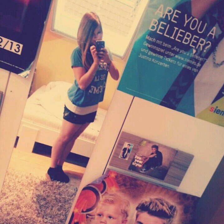 I am a german proud Belieber! #Believe @justinbieber♥4/3/13 Best day of my life! I SAW JUSTIN! ♥ Instagram : michelle342013  !:)♥