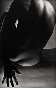 •Petite ass •blow job virgin  •R1000 for a fuck  •R500 for a blow job  •Follow to DM   •I follow back • Get me a Note 3 & you can fuck me all night.