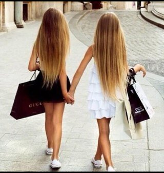 Love Fasion . Encuentra todo sobre la moda ; zapatos , vestidos , faldas , camisetas ,bolsos .... Sigueme :)))