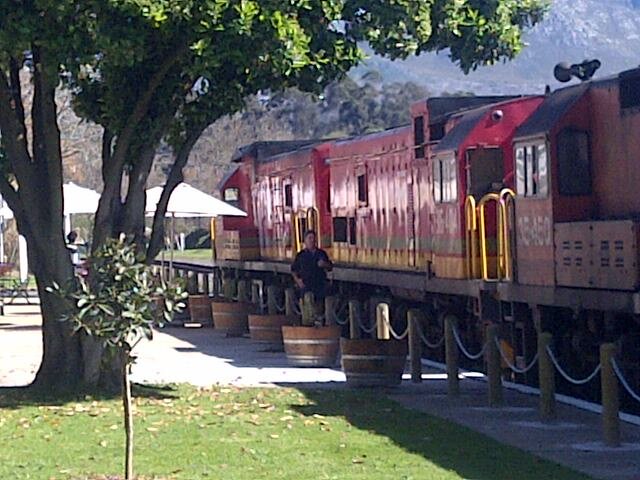 platform_1one's profile picture. 