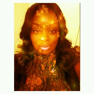 I am a black hooters girl down to earth real don't take no shit #teamdarkskingirlwithgoodhair #teamchocolatebone #teamjamaicanprincess
 #blackHootersgirl