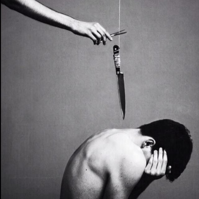Tweet quotes about life and that's about it.
Instagram: wemustlivetodie