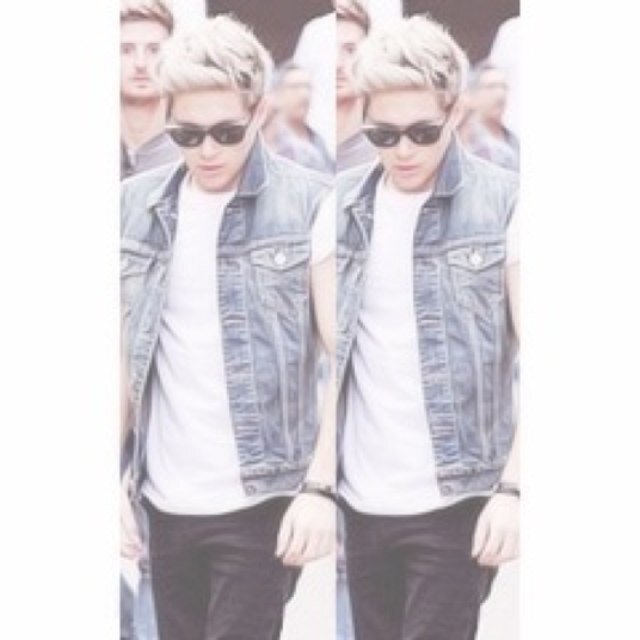this is a free follow from @mooniallight, follow her please!
