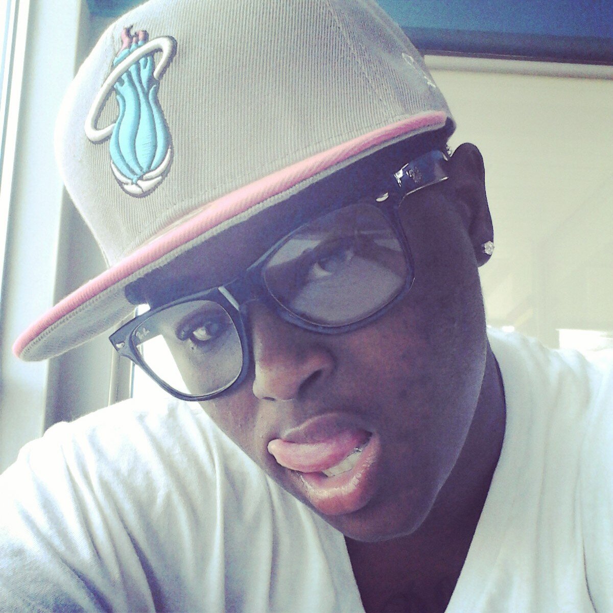 #teamfukkahater ceo..living my life to da fullest..proud mother of Tabius
