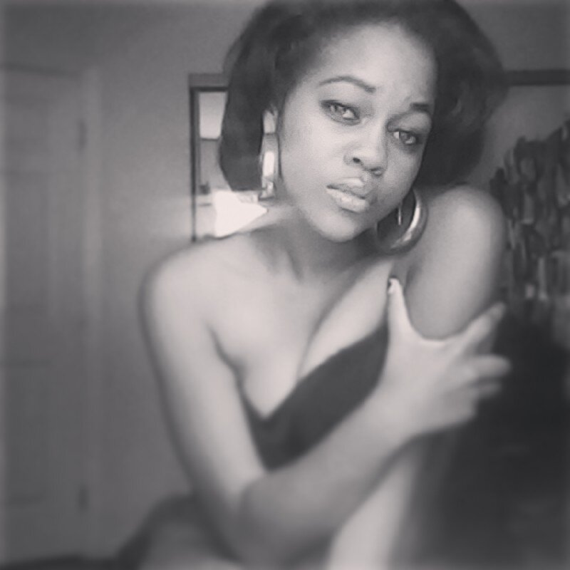 Sing and dance;* IG: EverlastingKayla_