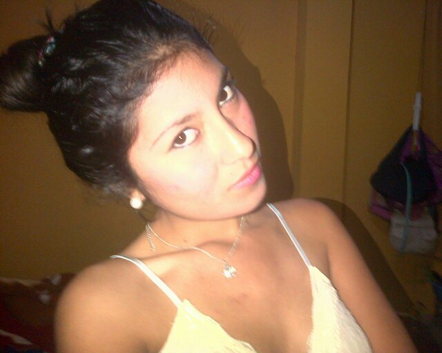 Linda,divertida,super directa..Y Soy un encanto!! :)