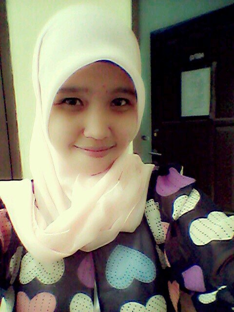 I love books! I read romance, YA, and mystery.pin  :292646B2