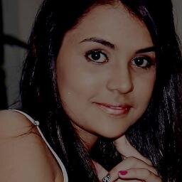 A vida é tão bela,para desperdiçar chorando,viva à cada dia um novo sorriso...  :)) 
Instagran:jennifermarchiori 
Face:jenniferms98@hotmail.com