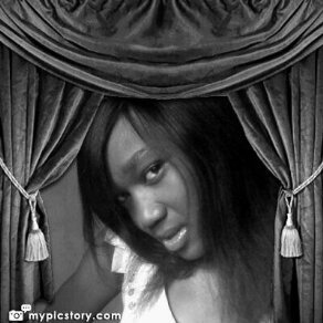 I love making friends, chiling, dancing am a fun person and put  smiles  on pipo's faces