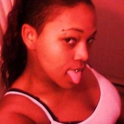 Fuck Yo Bio, I Live And Play By My Own Rules. Kik : Boogiibareswaqq                                                   mii Twitter wife dowh::@Not_My_Goodies