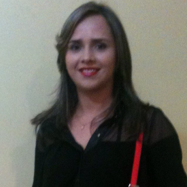 :Eu so do tamanho daquilo que SINTO,que VEJO e do que FAÇO, não do tamanho que os outros me enxergam. :P