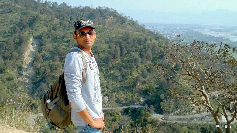 Foodie 🍔
Extra Extrovert 👀
Bringing smile wherever I go🤗
Dedicated to Family 👨‍👩‍👧‍👦
Good Sense of Humour 🤭
Loves to Travel 🛫
Connect me to know more😉