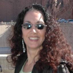 lorrzw's profile picture. Realtor, Modere social Marketer, Mom