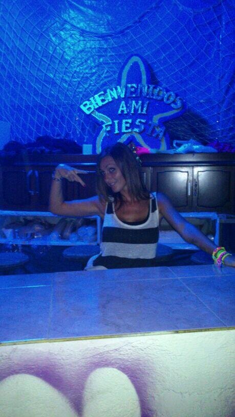 Nuevo Club De Fan de @lenahari siempre.
14/09/13