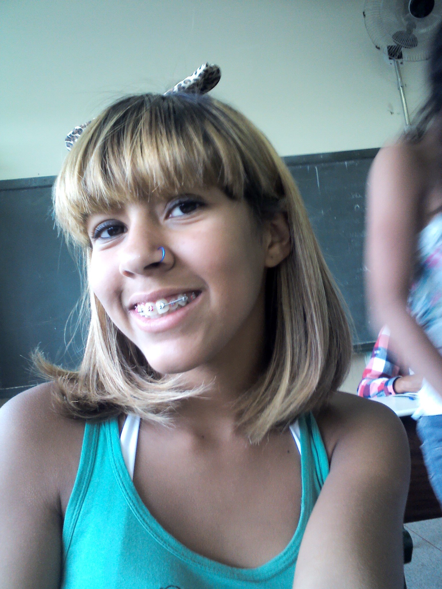 o que vei de baicho nao me atige e sim me fortalese