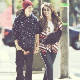Gerçek hesabım @Swag_kidrauhl39 budur . Geri takip yapanı takip ederim :) i love justin 3