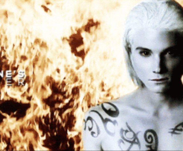 HeartlessJCM's profile picture. The tragic son of Valentine and Jocelyn but my real mother is a greater demon. I have a sister who I will teach to love me. I will raise Hell. {TMI RP}