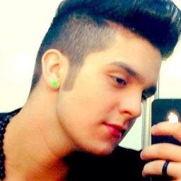 FC dedicado ao cantor Luan Santana desde 01/08/2010.Seguido por: @andersonricards e @LSzitrosjeans          ADM:Dany Santos.