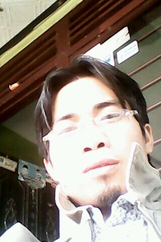 hidup hnya skli jgn sia2 kan hidupmu yg hnya skli ini.prgunakn dgn sbaik2 ya,,,