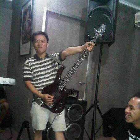 ♥my style it's music♥Bassist♥RockandRoll♥@rockinnoise♥