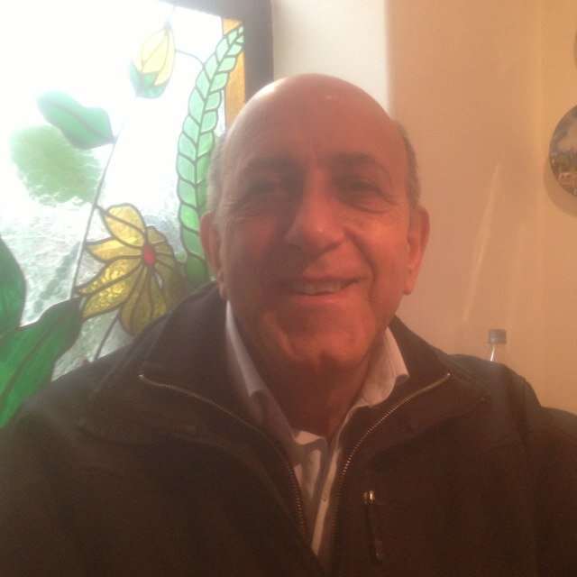 RJACOBA's profile picture. Medico Gineco-Obstetra, ejerciendo en consulta privada en Santiago de Chile