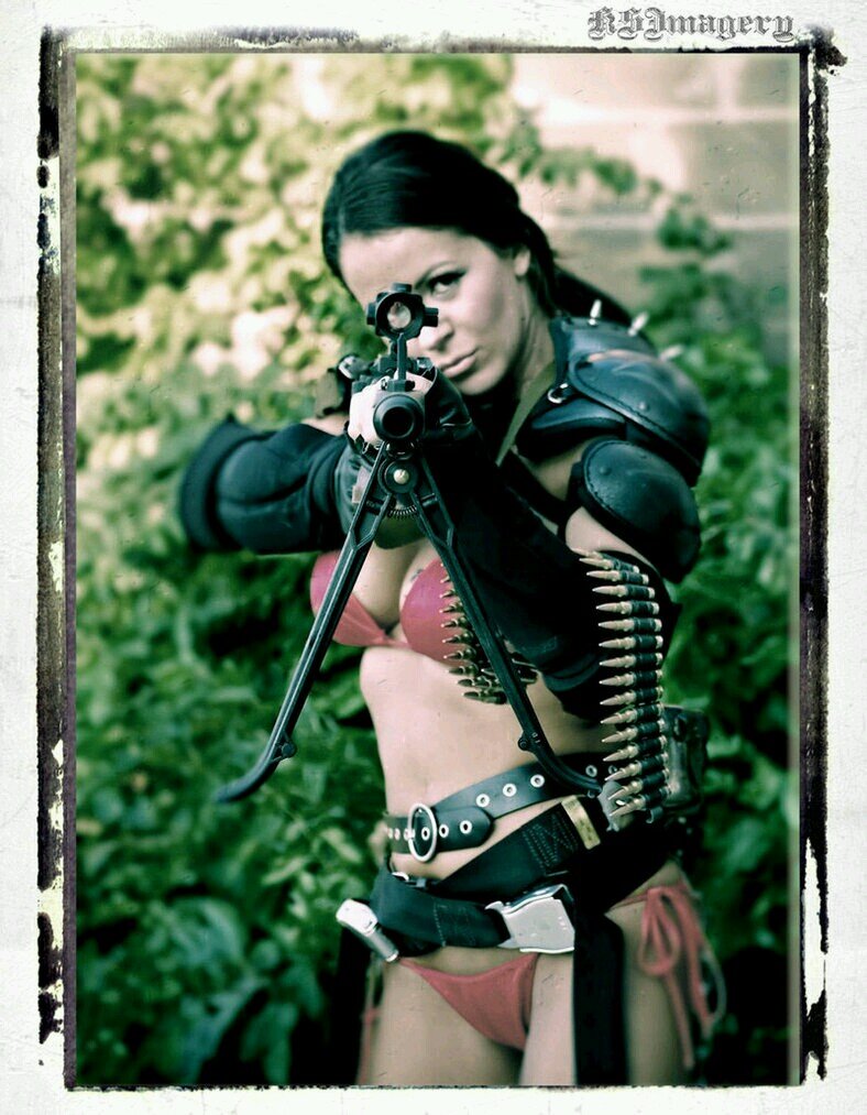 female soldier, I have guns so be careful
