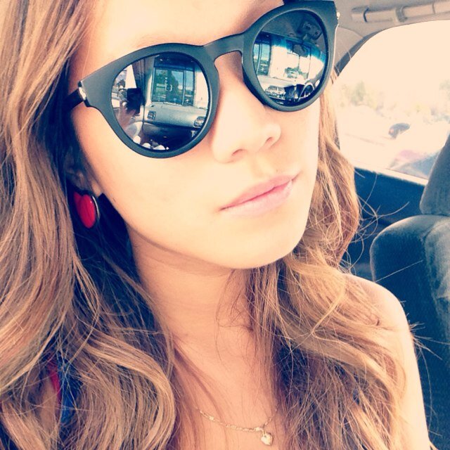 mchelie03's profile picture. 