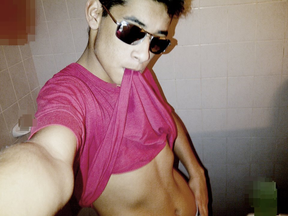 Hola si te metiste aca seguro fue para ver  lo feo que soy we :p jaja, besos...