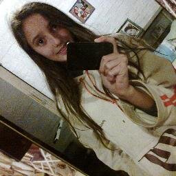 Um dia me disseram q o sorriso é uma forma de demonstrar o quanto gostamos de uma pessoa hoje perguntaram se eu gostava de vc e eu simplesmente sorri :)