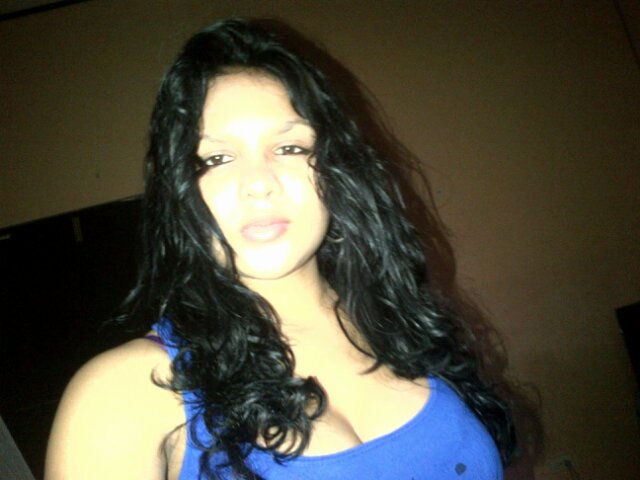 alegre,bonita,simpatica y emprendedora♥...seguinme y los seguire...!....te amooo♥maicol..Sanchez♥