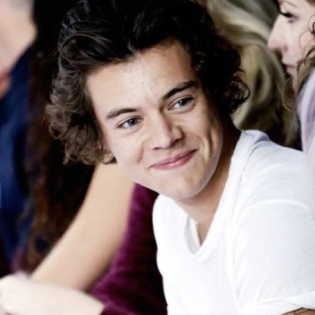 nialls_pizzaa's profile picture. ashton irwin aka unicornla