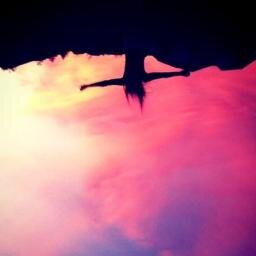 derpleee's profile picture. that cliff jumping friend your parents warned you about ~ msg me for promo codes on epic travel adventures