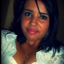 Meenininha Siincera ~  nãao me defino muuito , afiinal nem adiianta dizer nada , vooc me conhecerá por minhas atitudes *---*