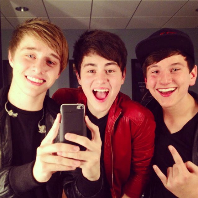 Victoria :) Before you exit is a band full of super cute boys who play amazing music! ❤ riley followed me 10/5/2013!!