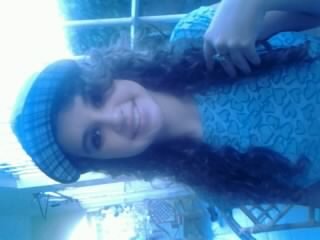 Amo rock , pop , amo meus amigos loucos e retardados .......