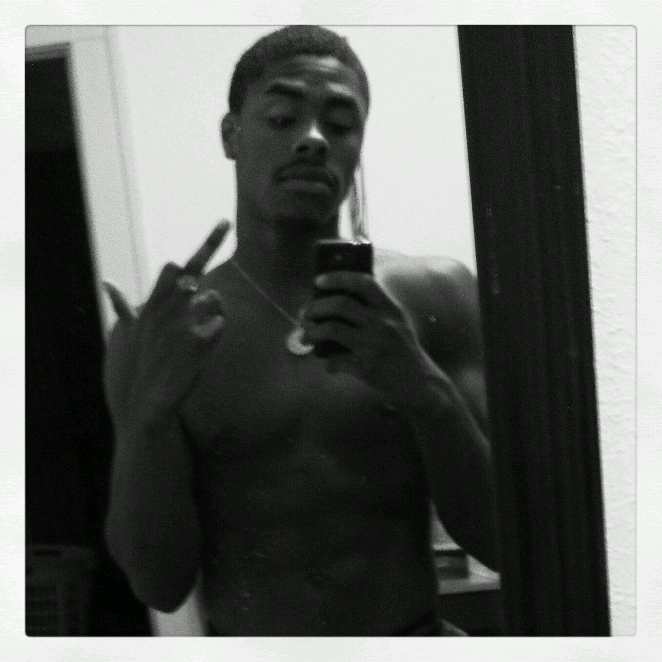 Follow @kdotzz http://t.co/OWe3HiinYs http://t.co/qG9ilfRCfz