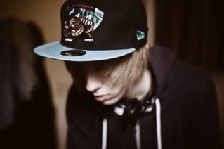 Hi im brandon... 19/guitarist http://t.co/gFChy6EFXB