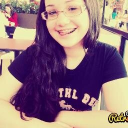 Nunca desista daquilo que te faz sorrir.      skp: amanda.banquieri