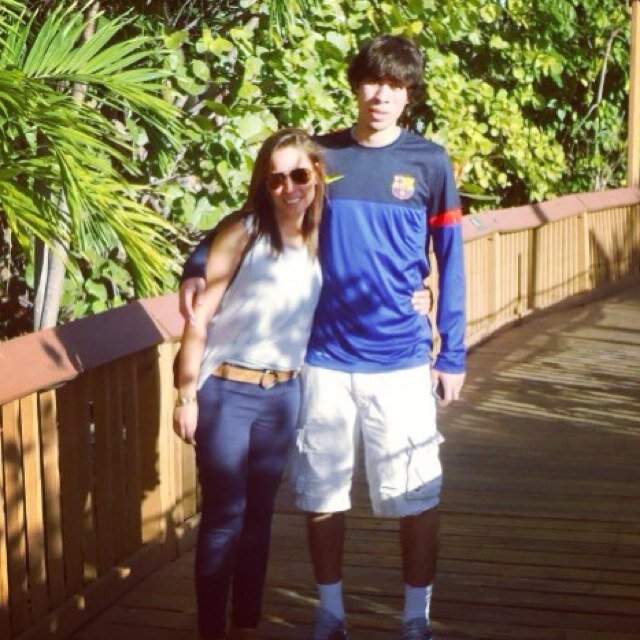 Vane_Val87's profile picture. Psicóloga de profesión y PsiColoCa de corazón.