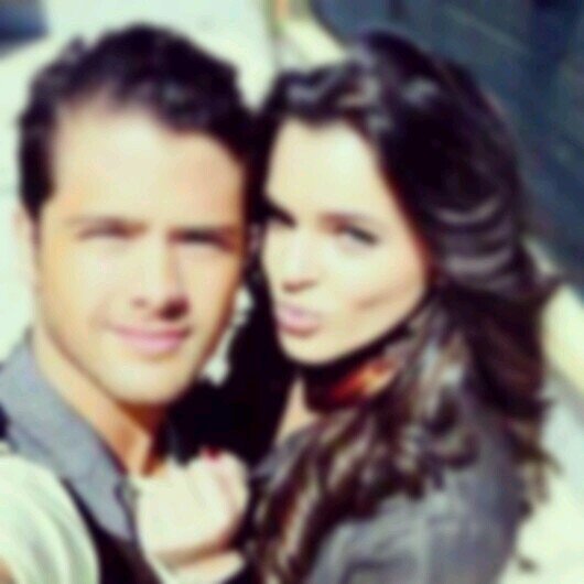 FC dedicado a @Isacastillo7 y @ANDRESMERC Actores y Cantentes,Ellos son Mis UNICOS Ídolos,y nunca los voy a Cambiar,Ellos Provocan mis Sonrisas Mishusista de ♥